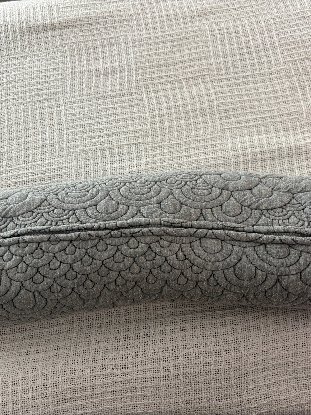 Crystal Cove pranayama yoga pillow - Picture 4 of 4